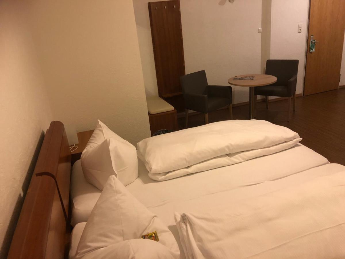 Heeren'S Hotel Garni Bensersiel Zewnętrze zdjęcie