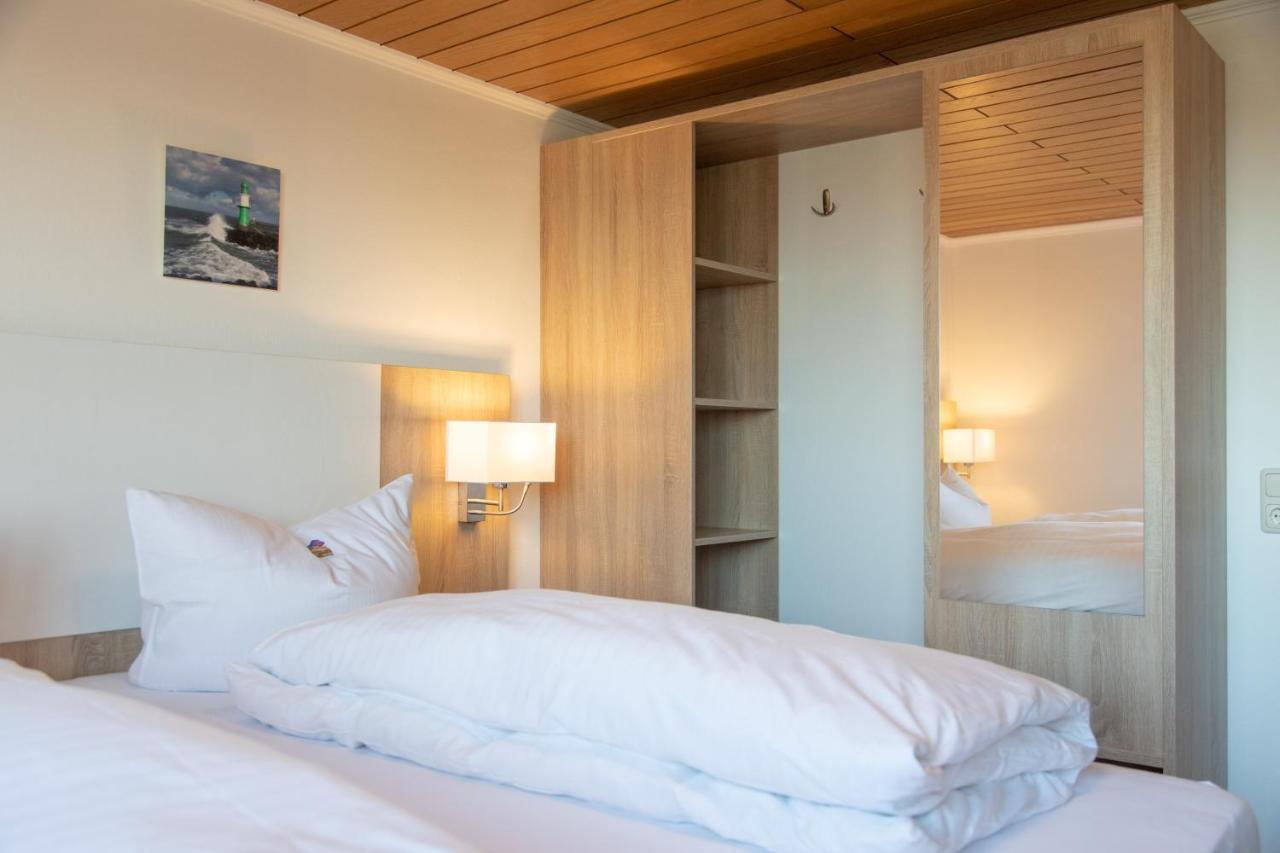Heeren'S Hotel Garni Bensersiel Zewnętrze zdjęcie