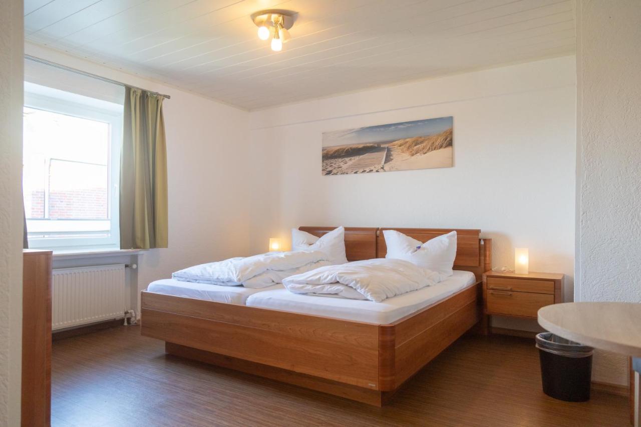 Heeren'S Hotel Garni Bensersiel Zewnętrze zdjęcie