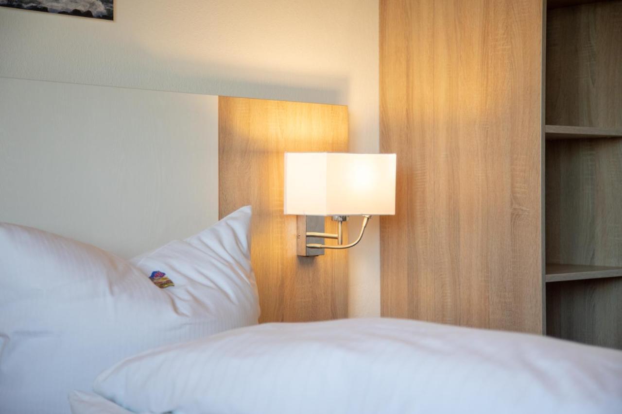 Heeren'S Hotel Garni Bensersiel Zewnętrze zdjęcie