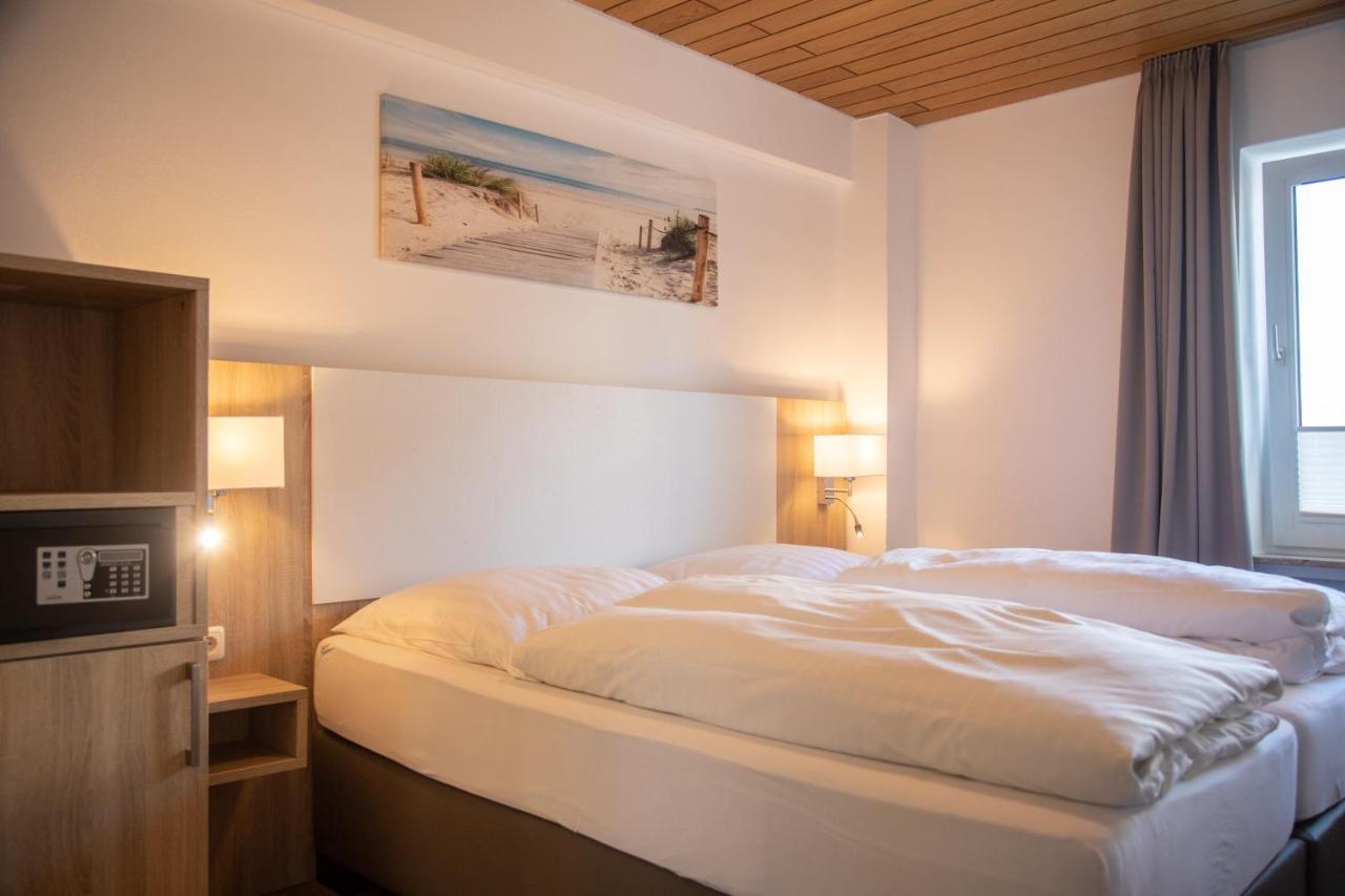 Heeren'S Hotel Garni Bensersiel Zewnętrze zdjęcie